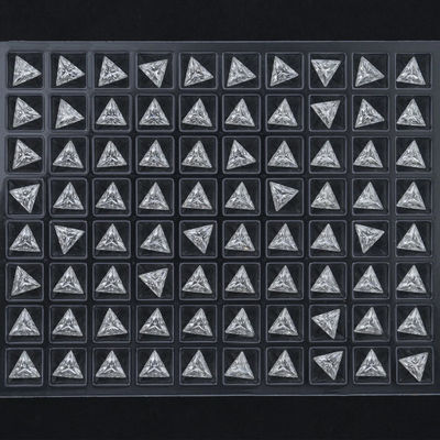 Diamante cultivado en laboratorio HPHT 2.6-3.1 a 5.3-6.0 mm Triángulo blanco